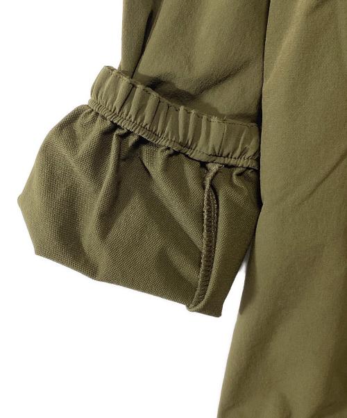 Champion（チャンピオン）Champion (チャンピオン) アノラックジャケット オリーブ サイズ:Mの古着・服飾アイテム