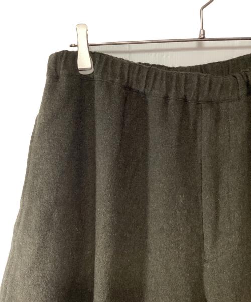 BLACK COMME des GARCONS（ブラックコムデギャルソン）BLACK COMME des GARCONS (ブラックコムデギャルソン) サルエルパンツ オリーブ サイズ:Mの古着・服飾アイテム