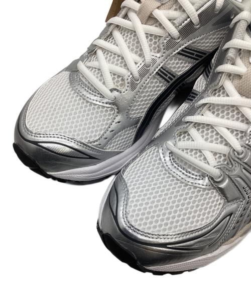 asics（アシックス）asics (アシックス) スニーカー ホワイト×グレー サイズ:28.5の古着・服飾アイテム