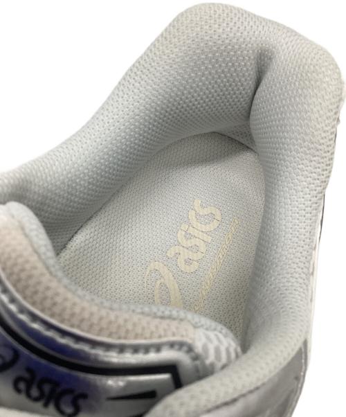 asics（アシックス）asics (アシックス) スニーカー ホワイト×グレー サイズ:28.5の古着・服飾アイテム