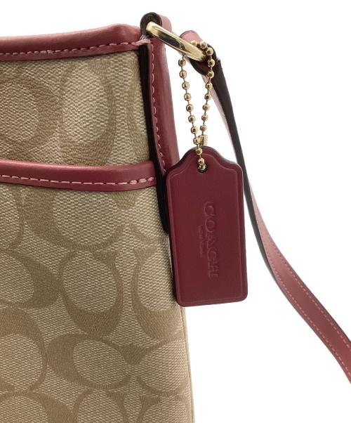 COACH（コーチ）COACH (コーチ) ショルダーバッグ ベージュ×ピンクの古着・服飾アイテム