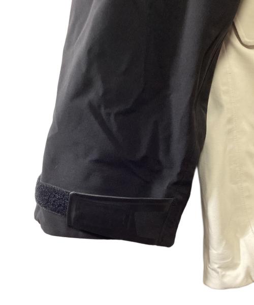 THE NORTH FACE（ザ ノース フェイス）THE NORTH FACE (ザ ノース フェイス) ヒューチャーライトRTGジャケット ホワイト×ブラック サイズ:Mの古着・服飾アイテム