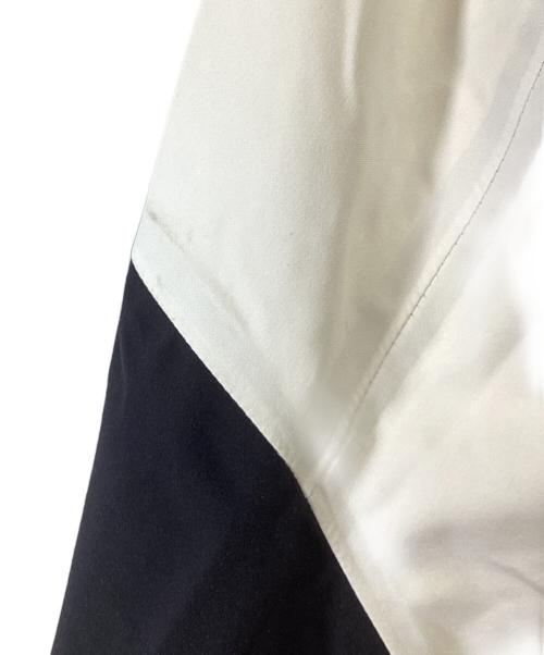 THE NORTH FACE（ザ ノース フェイス）THE NORTH FACE (ザ ノース フェイス) ヒューチャーライトRTGジャケット ホワイト×ブラック サイズ:Mの古着・服飾アイテム