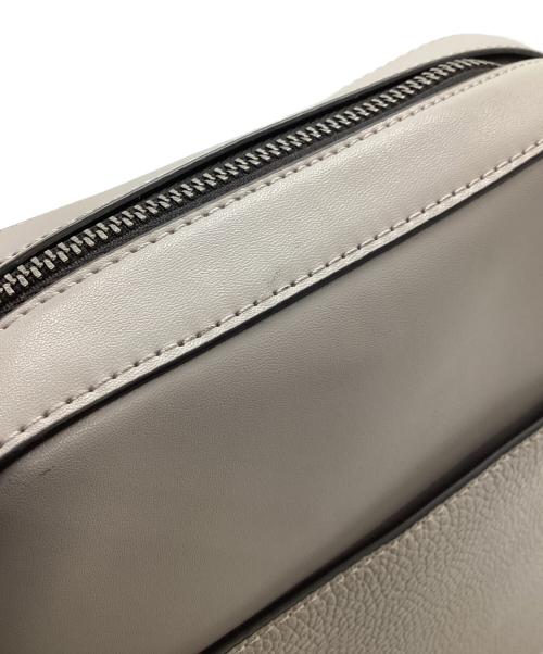 MICHAEL KORS（マイケルコース）MICHAEL KORS (マイケルコース) ショルダーバッグ グレーの古着・服飾アイテム