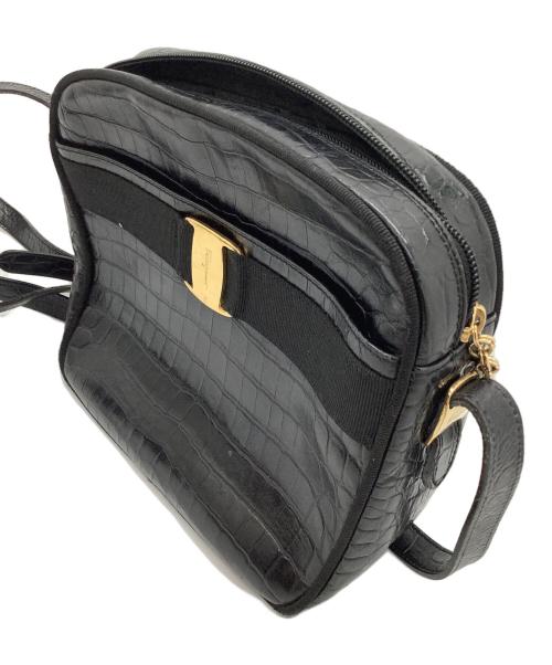 Salvatore Ferragamo（サルヴァトーレ フェラガモ）Salvatore Ferragamo (サルヴァトーレ フェラガモ) ショルダーバッグ ブラックの古着・服飾アイテム