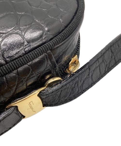 Salvatore Ferragamo（サルヴァトーレ フェラガモ）Salvatore Ferragamo (サルヴァトーレ フェラガモ) ショルダーバッグ ブラックの古着・服飾アイテム