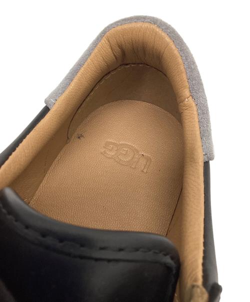 UGG（アグ）UGG (アグ) ローカットスニーカー ブラック×グレー×ホワイト サイズ:24の古着・服飾アイテム