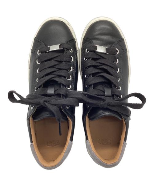 UGG（アグ）UGG (アグ) ローカットスニーカー ブラック×グレー×ホワイト サイズ:24の古着・服飾アイテム