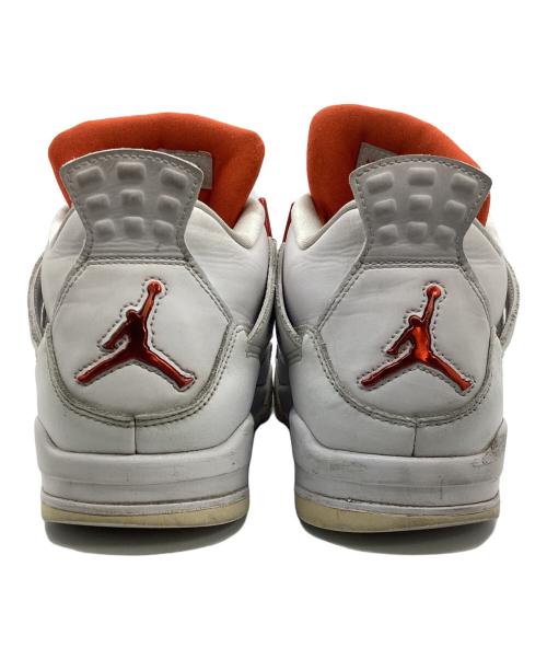NIKE（ナイキ）NIKE (ナイキ) AIR JORDAN 4 RETRO ホワイト×オレンジ サイズ:27.5の古着・服飾アイテム