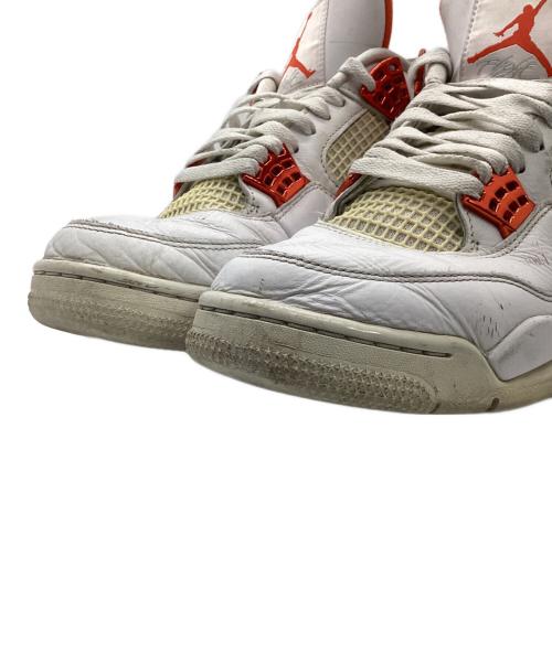 NIKE（ナイキ）NIKE (ナイキ) AIR JORDAN 4 RETRO ホワイト×オレンジ サイズ:27.5の古着・服飾アイテム