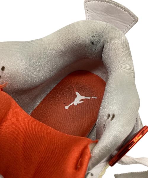 NIKE（ナイキ）NIKE (ナイキ) AIR JORDAN 4 RETRO ホワイト×オレンジ サイズ:27.5の古着・服飾アイテム