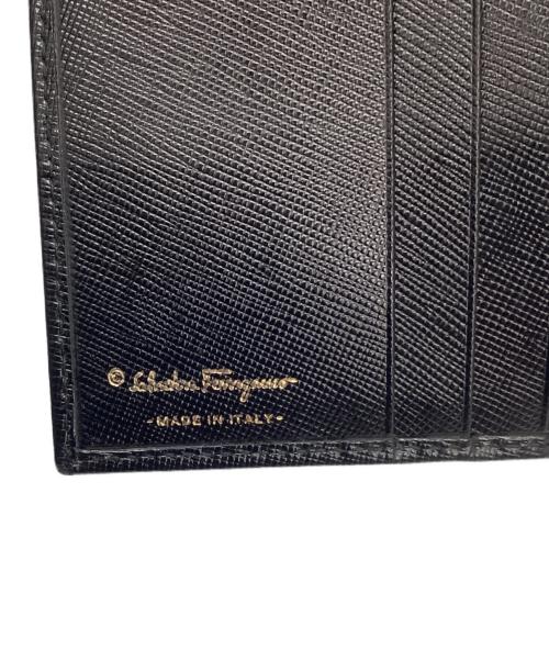 Salvatore Ferragamo（サルヴァトーレ フェラガモ）Salvatore Ferragamo (サルヴァトーレ フェラガモ) 2つ折り財布 ブラックの古着・服飾アイテム