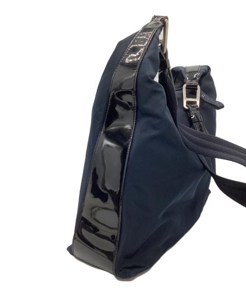 PRADA（プラダ）PRADA (プラダ) ナイロンショルダーバッグ ネイビー×ブラックの古着・服飾アイテム