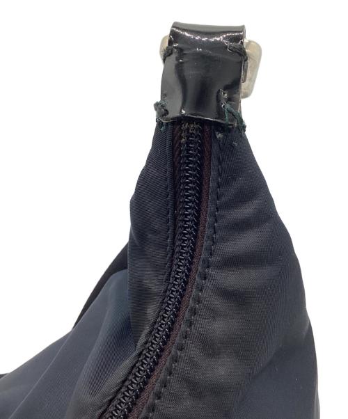 PRADA（プラダ）PRADA (プラダ) ナイロンショルダーバッグ ネイビー×ブラックの古着・服飾アイテム