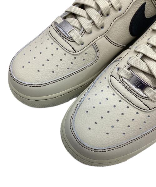 NIKE（ナイキ）NIKE (ナイキ) Nike Air Force 1 '07 LV8 ベージュ×ブラック サイズ:26.5の古着・服飾アイテム