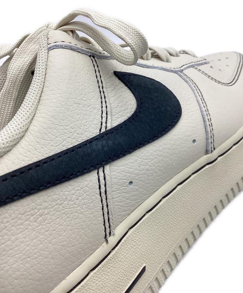 NIKE（ナイキ）NIKE (ナイキ) Nike Air Force 1 '07 LV8 ベージュ×ブラック サイズ:26.5の古着・服飾アイテム