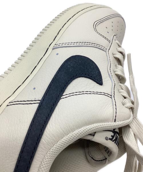 NIKE（ナイキ）NIKE (ナイキ) Nike Air Force 1 '07 LV8 ベージュ×ブラック サイズ:26.5の古着・服飾アイテム