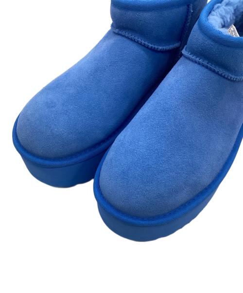 UGG（アグ）UGG (アグ) Classic Ultra Mini Platform ブルー サイズ:24の古着・服飾アイテム