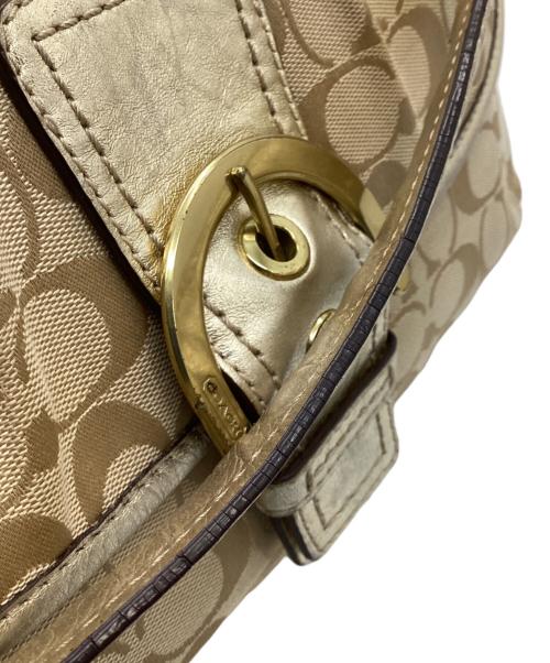 COACH（コーチ）COACH (コーチ) ショルダーバッグ ベージュ×ゴールドの古着・服飾アイテム