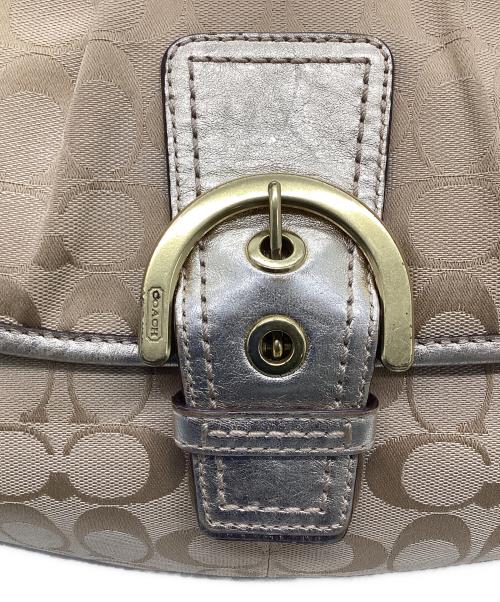 COACH（コーチ）COACH (コーチ) ショルダーバッグ ベージュ×ゴールドの古着・服飾アイテム
