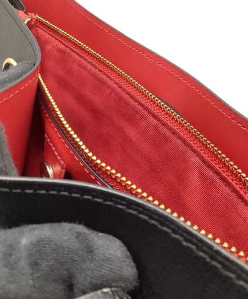 COACH（コーチ）COACH (コーチ) ハンドバッグ ブラック×レッドの古着・服飾アイテム