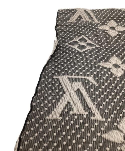 LOUIS VUITTON（ルイ ヴィトン）LOUIS VUITTON (ルイ ヴィトン) マフラー グレーの古着・服飾アイテム