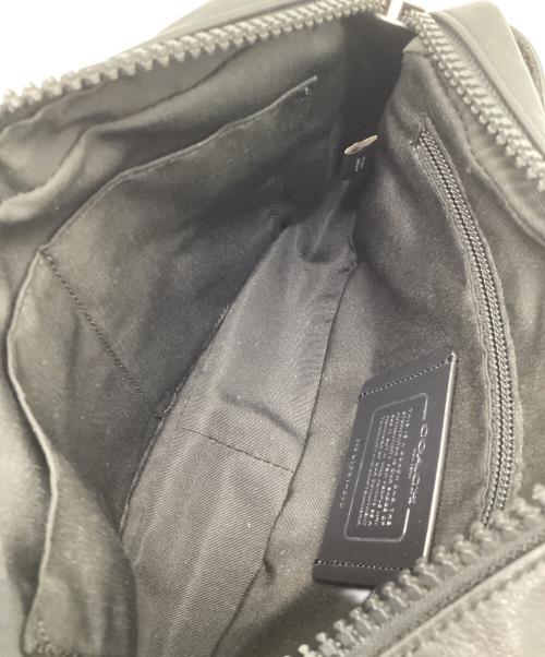 COACH（コーチ）COACH (コーチ) ウエストバッグ ブラック×レッドの古着・服飾アイテム