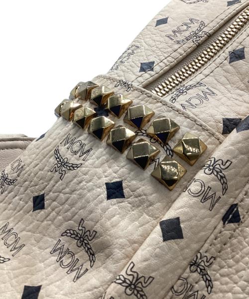 MCM（エムシーエム）MCM (エムシーエム) リュック ベージュの古着・服飾アイテム