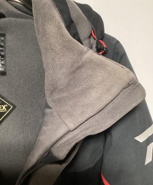 DAIWA（ダイワ）DAIWA (ダイワ) ゴアテックス プロダクト ウィンタースーツ ブラック×レッド サイズ:2XLの古着・服飾アイテム