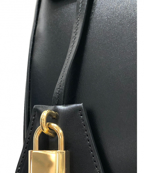 CELINE（セリーヌ）CELINE (セリーヌ) 16（セーズ） スモール ブラック 188003BEY.38NOの古着・服飾アイテム