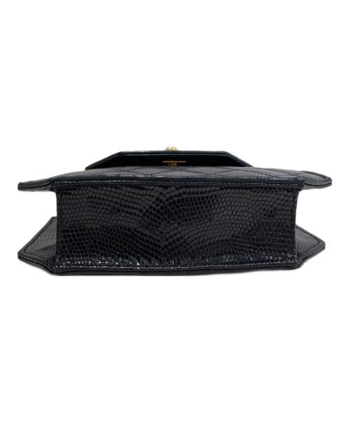 CHANEL（シャネル）CHANEL (シャネル) ミニチェーンショルダーバッグ ブラック×ゴールドの古着・服飾アイテム