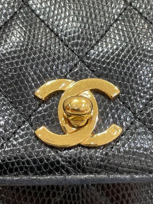 CHANEL（シャネル）CHANEL (シャネル) ミニチェーンショルダーバッグ ブラック×ゴールドの古着・服飾アイテム