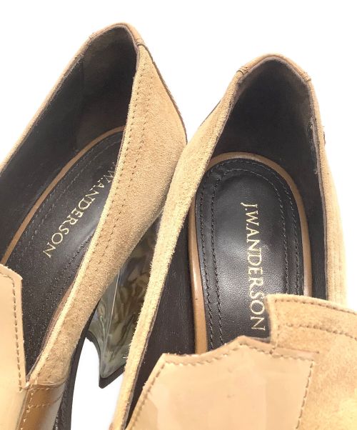 J.W.ANDERSON（ジェイダブリューアンダーソン）J.W.ANDERSON (ジェイダブリューアンダーソン) ヒールパンプス ベージュ サイズ:37の古着・服飾アイテム