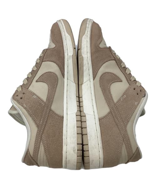 NIKE（ナイキ）NIKE (ナイキ) ローカットスニーカー ホワイト×ライトブラウン サイズ:27.5の古着・服飾アイテム