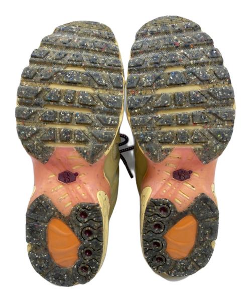 NIKE（ナイキ）NIKE (ナイキ) スニーカー ベージュ サイズ:25.5cmの古着・服飾アイテム