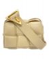 BOTTEGA VENETA（ボッテガベネタ）の古着「キャンディ パデッド カセット ミニバッグ イントレチャート」｜ベージュ