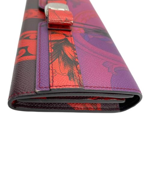 Salvatore Ferragamo（サルヴァトーレ フェラガモ）Salvatore Ferragamo (サルヴァトーレ フェラガモ) リボンモチーフ長財布 パープル×レッド サイズ:-の古着・服飾アイテム