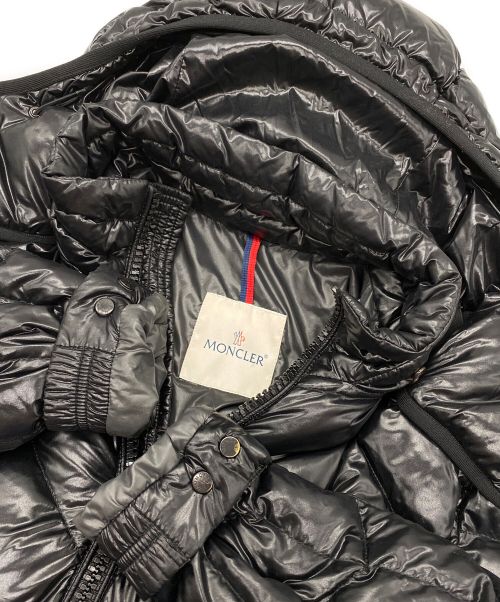 MONCLER（モンクレール）MONCLER (モンクレール) BERRIAT ダウンジャケット ブラックの古着・服飾アイテム