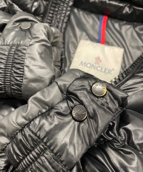 MONCLER（モンクレール）MONCLER (モンクレール) BERRIAT ダウンジャケット ブラックの古着・服飾アイテム