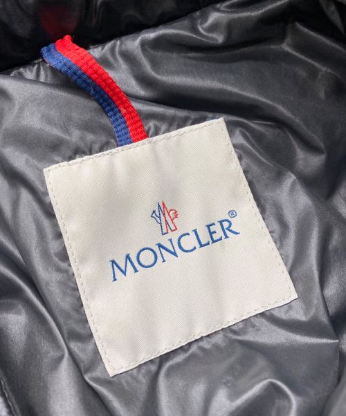 MONCLER（モンクレール）MONCLER (モンクレール) BERRIAT ダウンジャケット ブラックの古着・服飾アイテム