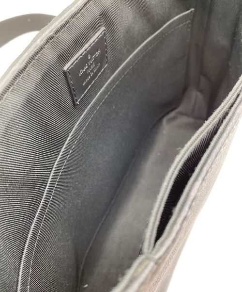 LOUIS VUITTON（ルイ ヴィトン）LOUIS VUITTON (ルイ ヴィトン) モノグラム・エクリプス ディストリクトPM ブラックの古着・服飾アイテム