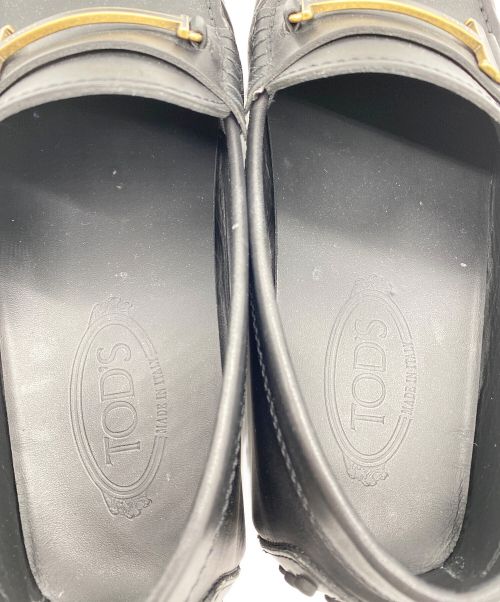 TOD'S（トッズ）TOD'S (トッズ) ゴンミーニ レザードライビングシューズ ブラック サイズ:7 1/2の古着・服飾アイテム