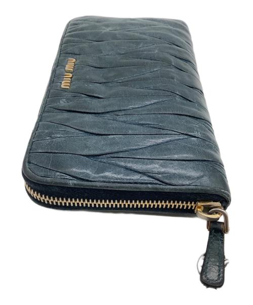 MIU MIU（ミュウミュウ）MIU MIU (ミュウミュウ) 長財布 ブルーの古着・服飾アイテム