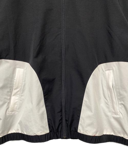 CHAOS FISHING CLUB（カオスフィッシングクラブ）CHAOS FISHING CLUB (カオスフィッシングクラブ) PERFORMANCE JACKET ホワイト×ブラック サイズ:Lの古着・服飾アイテム