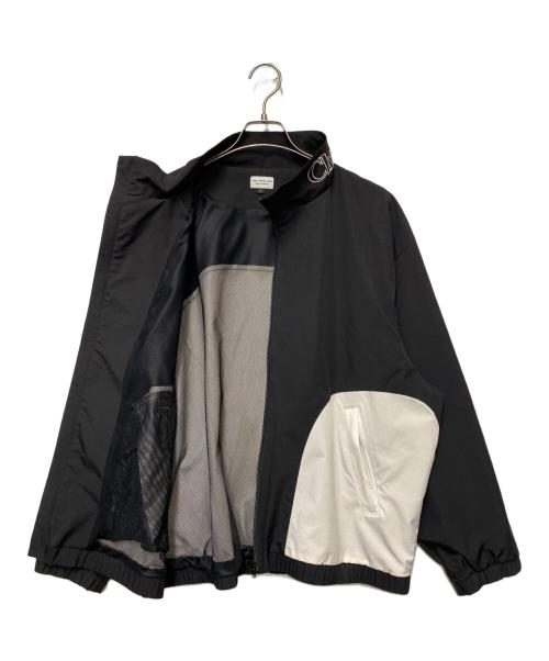 CHAOS FISHING CLUB（カオスフィッシングクラブ）CHAOS FISHING CLUB (カオスフィッシングクラブ) PERFORMANCE JACKET ホワイト×ブラック サイズ:Lの古着・服飾アイテム