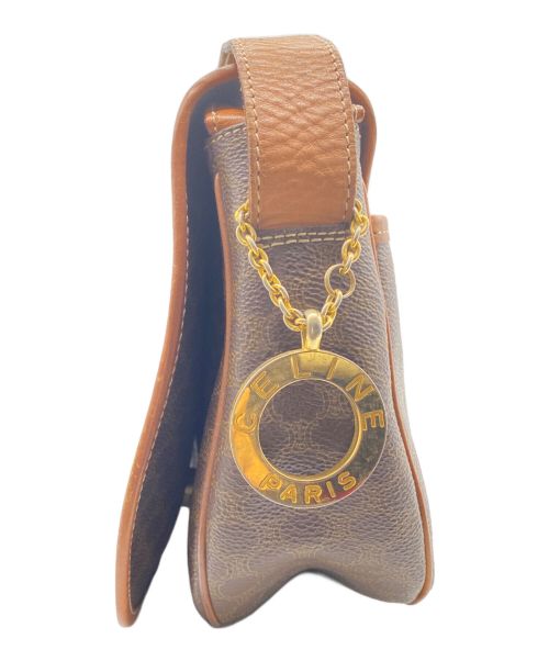 CELINE（セリーヌ）CELINE (セリーヌ) マカダム フラップショルダーバッグ ブラウンの古着・服飾アイテム