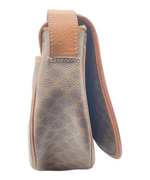 CELINE（セリーヌ）CELINE (セリーヌ) マカダム フラップショルダーバッグ ブラウンの古着・服飾アイテム