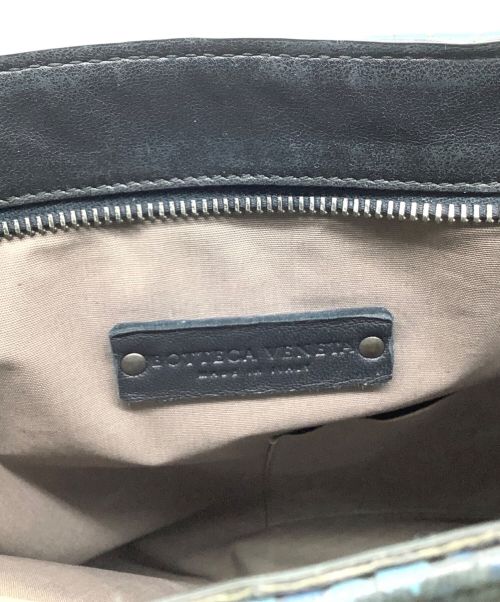 BOTTEGA VENETA（ボッテガベネタ）BOTTEGA VENETA (ボッテガベネタ) イントレチャート ショルダーバッグ ブラックの古着・服飾アイテム