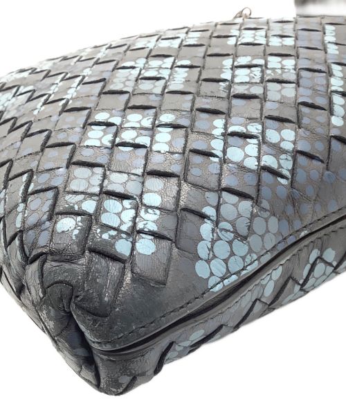 BOTTEGA VENETA（ボッテガベネタ）BOTTEGA VENETA (ボッテガベネタ) イントレチャート ショルダーバッグ ブラックの古着・服飾アイテム