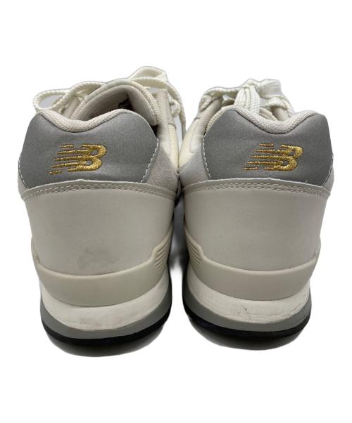 NEW BALANCE（ニューバランス）NEW BALANCE (ニューバランス) スニーカー ホワイト サイズ:30の古着・服飾アイテム